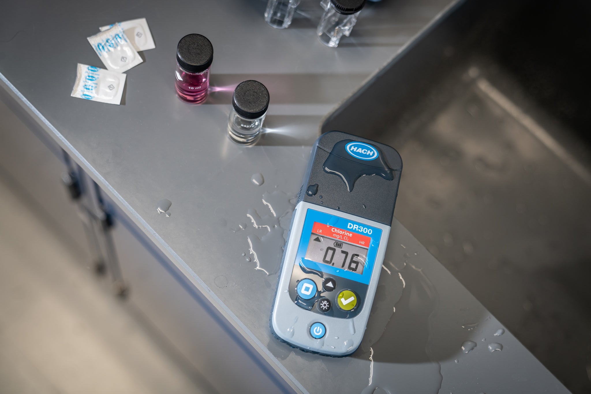 DR300 Pocket Colorimeter Pine Environmental